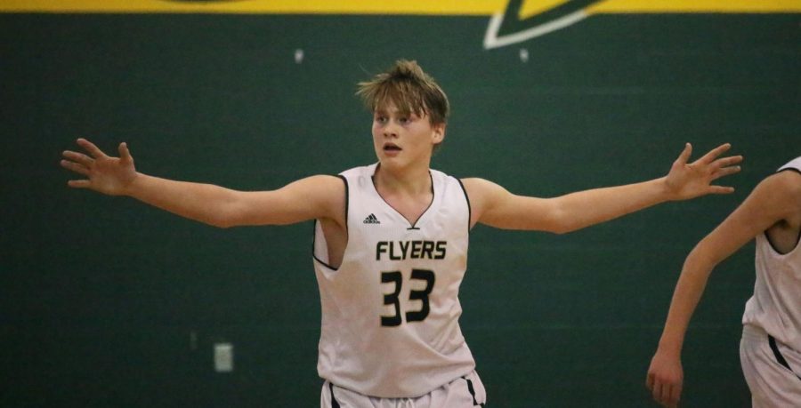 Carter Knuckles (10, #33)