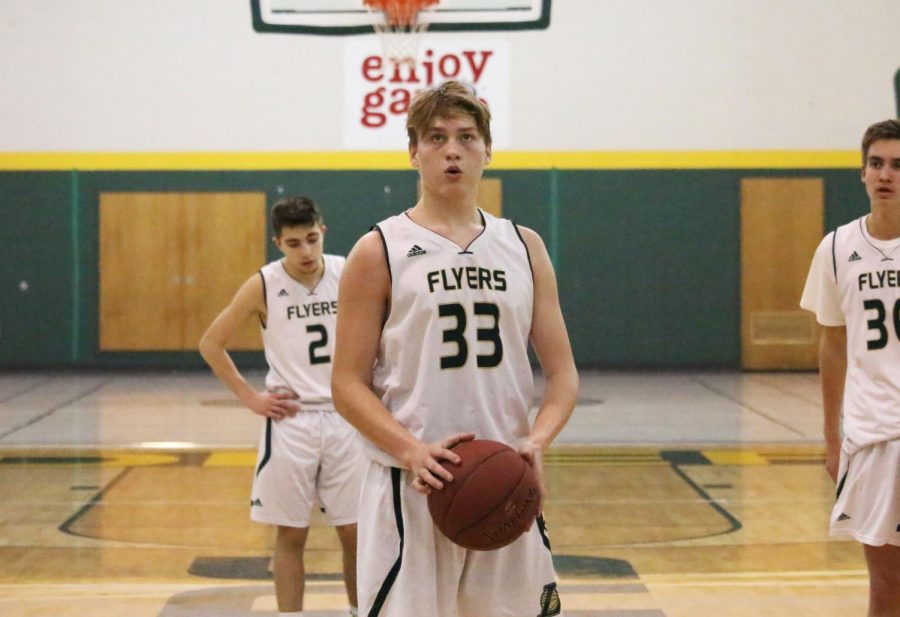 Carter Knuckles (10, #33)