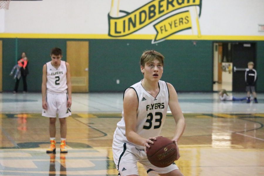 Carter Knuckles (10, #33)